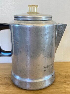 VINTAGE COMET  ALUMINUM 9 CUP CAMPING COFFEE POT COMPLETE PERCOLATOR STOVETOP